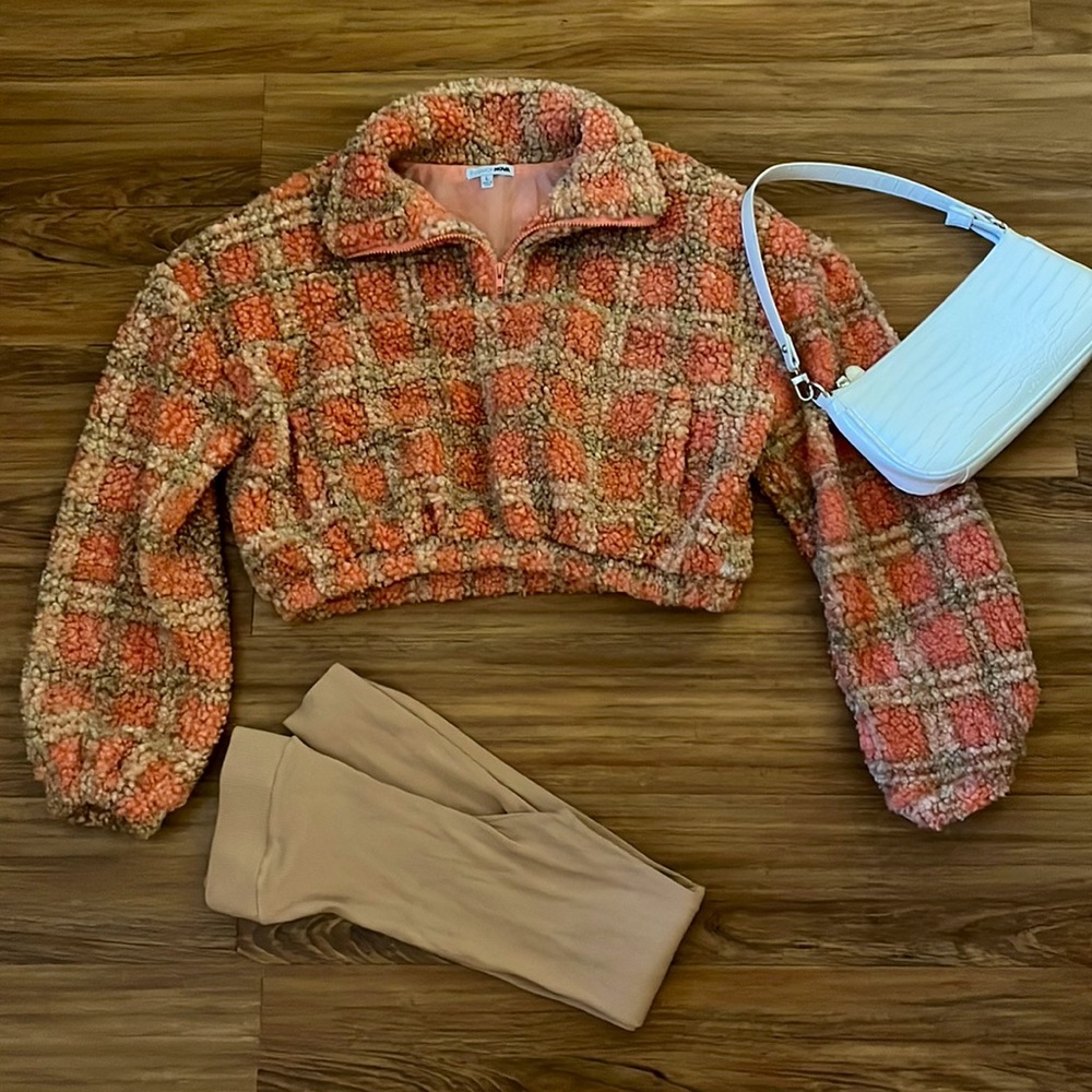 Cropped teddy sweater